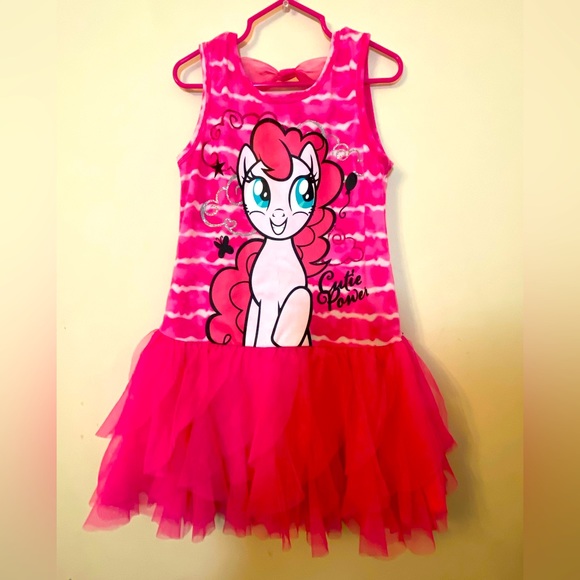 GIRL’S DRESS BUNDLE. - Picture 8 of 14